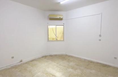 Apartment - Studio - 1 Bathroom for rent in Salwa Commercial Building - Salwa Road - Doha
