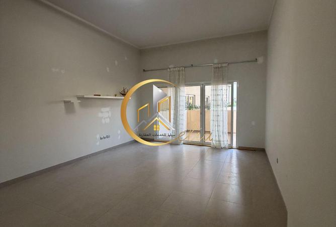 1008420 - Property Image 2