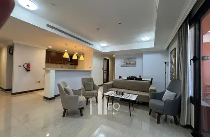 Apartment - 2 Bedrooms - 3 Bathrooms for rent in East Porto Drive - Porto Arabia - The Pearl Island - Doha