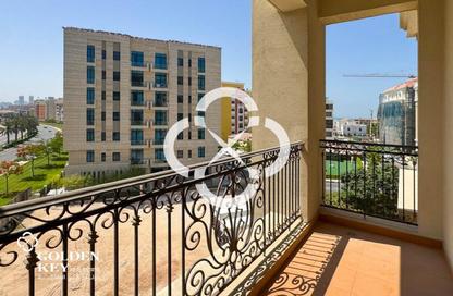 Apartment - 1 Bedroom - 1 Bathroom for rent in The Garden - Floresta Gardens - The Pearl Island - Doha