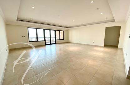 Apartment - 3 - 4 for rent in Tower 31 - Porto Arabia - The Pearl Island - Doha