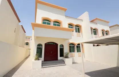 Villa - 4 Bedrooms - 5 Bathrooms for rent in New Salata - Salata - Doha
