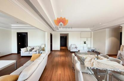 Apartment - 2 Bedrooms - 3 Bathrooms for rent in West Porto Drive - Porto Arabia - The Pearl Island - Doha Apartment - 2 Bedrooms - 3 Bathrooms for rent in West Porto Drive - Porto Arabia - The Pearl Island - Doha
