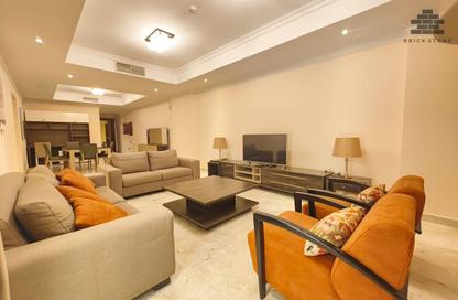 Apartment - 2 Bedrooms - 2 Bathrooms for rent in Anas Street - Fereej Bin Mahmoud North - Fereej Bin Mahmoud - Doha