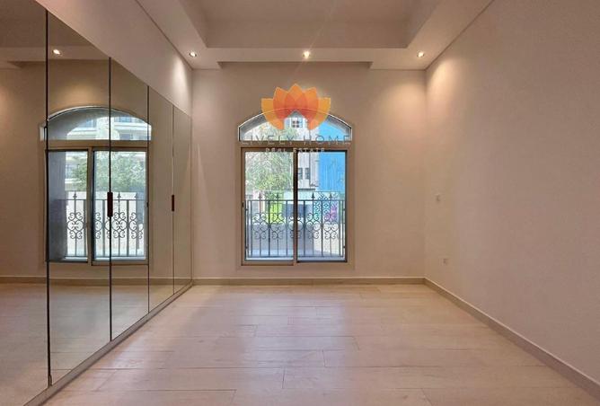 53422659 - Property Image 2