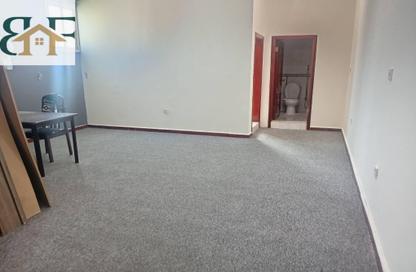 Apartment - Studio - 1 Bathroom for rent in Al Mansoura - Al Mansoura - Doha