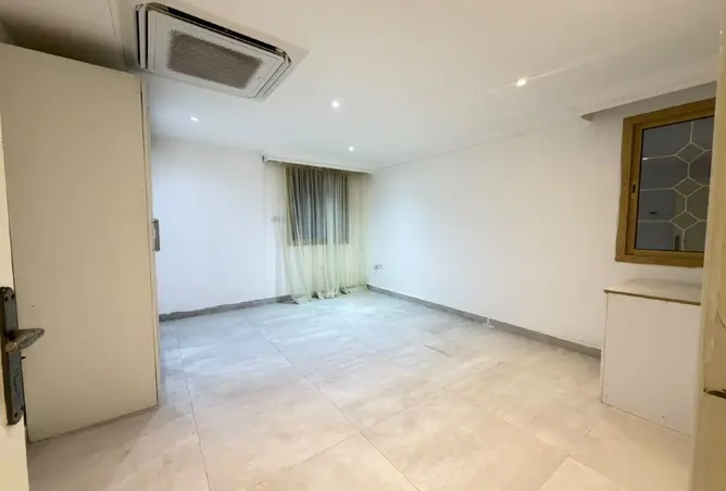 63477665 - Property Image 2