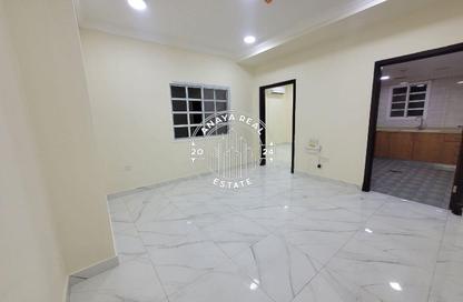 Apartment - 1 Bedroom - 1 Bathroom for rent in Umm Ghwailina Comm - Umm Ghuwalina - Umm Ghuwailina - Doha Apartment - 1 Bedroom - 1 Bathroom for rent in Umm Ghwailina Comm - Umm Ghuwalina - Umm Ghuwailina - Doha