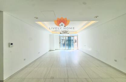 Apartment - 2 Bedrooms - 4 Bathrooms for rent in Crystal Residence - Gewan Island - The Pearl Island - Doha