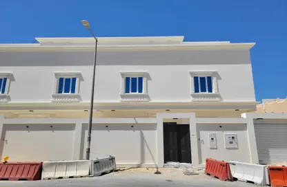 فيلا - 7 غرف نوم - 8 حمامات للايجار في شارع المطار القديم - طريق المطار القديم - الدوحة