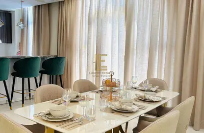 Apartment - Studio - 1 Bathroom for sale in The Pearl Island - Doha