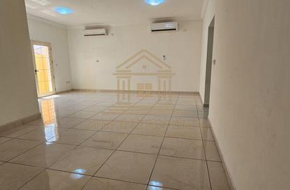 مجمع سكني - 3 غرف نوم - 3 حمامات للايجار في شارع  بو هامو - أبو هامور - الدوحة