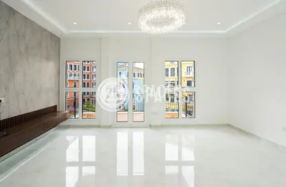 Apartment - 1 Bedroom - 2 Bathrooms for rent in Carnaval - Qanat Quartier - The Pearl Island - Doha