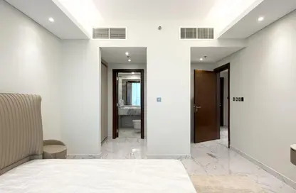 Apartment - 1 Bedroom - 2 Bathrooms for rent in Marina Tower 23 - Marina District - Lusail