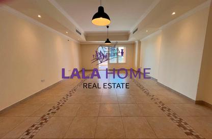 Apartment - 1 Bedroom - 2 Bathrooms for rent in East Porto Drive - Porto Arabia - The Pearl Island - Doha