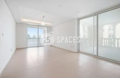 Apartment - 2 Bedrooms - 3 Bathrooms for sale in Viva East - Viva Bahriyah - The Pearl Island - Doha