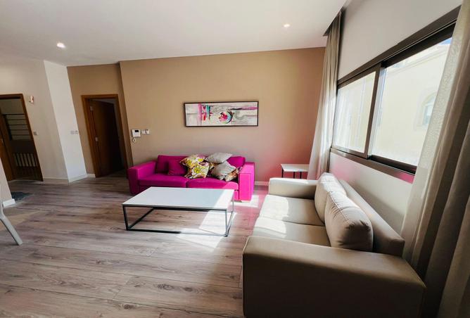 1021705 - Property Image 2