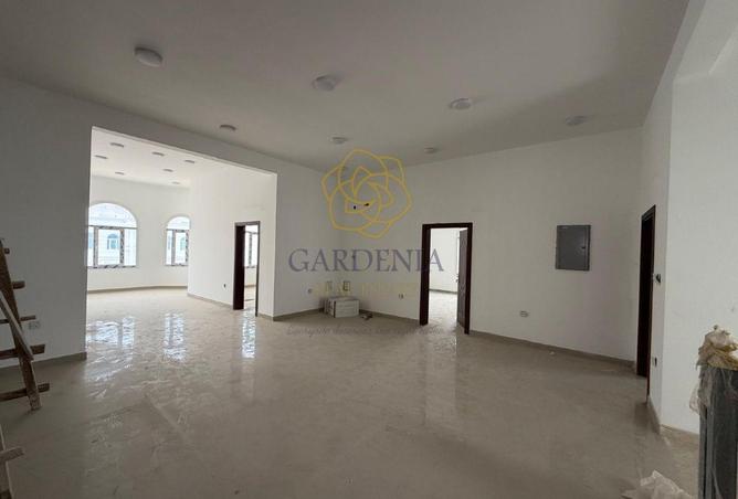 54102110 - Property Image 2