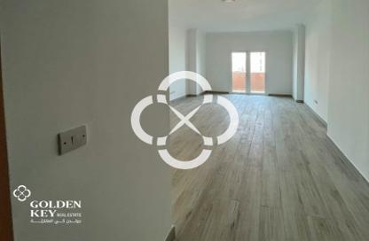 Apartment - 2 Bedrooms - 3 Bathrooms for rent in West Porto Drive - Porto Arabia - The Pearl Island - Doha