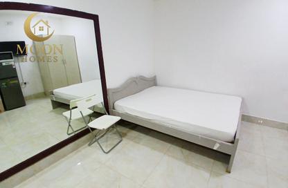 Apartment - Studio - 1 Bathroom for rent in Umm Ghwailina Comm - Umm Ghuwalina - Umm Ghuwailina - Doha