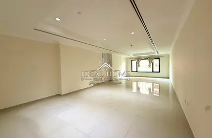 Apartment - Studio - 1 Bathroom for rent in West Porto Drive - Porto Arabia - The Pearl Island - Doha