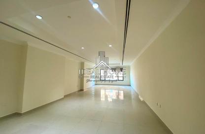 Apartment - Studio - 1 Bathroom for rent in West Porto Drive - Porto Arabia - The Pearl Island - Doha