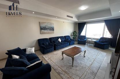 Apartment - 2 Bedrooms - 3 Bathrooms for rent in West Porto Drive - Porto Arabia - The Pearl Island - Doha