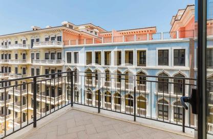 Apartment - 3 Bedrooms - 3 Bathrooms for rent in Carnaval - Qanat Quartier - The Pearl Island - Doha
