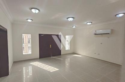Villa - 4 Bedrooms - 6 Bathrooms for rent in Old Airport Road - Old Airport Road - Doha