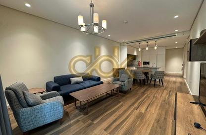 Apartment - 2 Bedrooms - 4 Bathrooms for rent in Floresta Gardens - Floresta Gardens - The Pearl Island - Doha