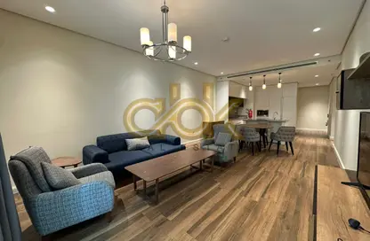 Apartment - 2 Bedrooms - 4 Bathrooms for rent in Floresta Gardens - Floresta Gardens - The Pearl Island - Doha