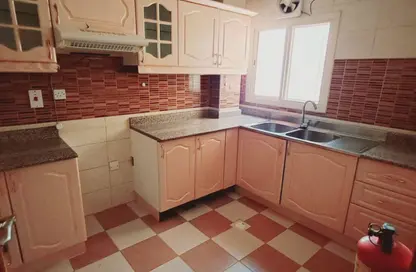 شقة - 2 غرف نوم - 2 حمامات للايجار في المنصورة - الدوحة