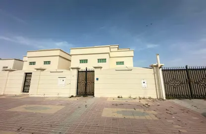 فيلا - 6 غرف نوم - 8 حمامات للايجار في Hazm Al Markhiya - الدوحة