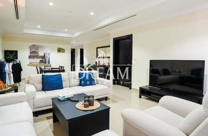 Apartment - 1 Bedroom - 2 Bathrooms for rent in East Porto Drive - Porto Arabia - The Pearl Island - Doha Apartment - 1 Bedroom - 2 Bathrooms for rent in East Porto Drive - Porto Arabia - The Pearl Island - Doha