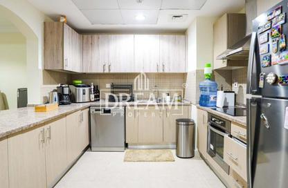 Apartment - 1 Bedroom - 2 Bathrooms for rent in East Porto Drive - Porto Arabia - The Pearl Island - Doha