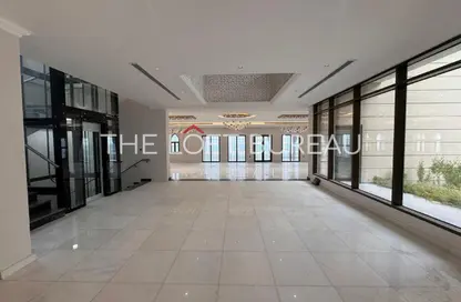 فيلا - 5 غرف نوم - 7 حمامات للبيع في فيلات البلاج - حي الفيلات - جزيرة اللؤلؤة - الدوحة