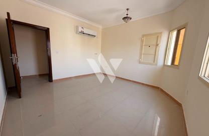 Apartment - 3 Bedrooms - 3 Bathrooms for rent in Al Mansoura - Al Mansoura - Doha Apartment - 3 Bedrooms - 3 Bathrooms for rent in Al Mansoura - Al Mansoura - Doha