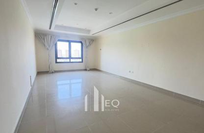 Apartment - Studio - 1 Bathroom for rent in West Porto Drive - Porto Arabia - The Pearl Island - Doha
