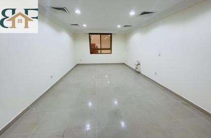 Apartment - 3 Bedrooms - 3 Bathrooms for rent in Al Sadd Road - Al Sadd - Doha Apartment - 3 Bedrooms - 3 Bathrooms for rent in Al Sadd Road - Al Sadd - Doha