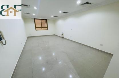 Apartment - 3 Bedrooms - 3 Bathrooms for rent in Al Sadd Road - Al Sadd - Doha Apartment - 3 Bedrooms - 3 Bathrooms for rent in Al Sadd Road - Al Sadd - Doha