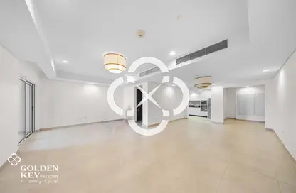 شقة - غرفة نوم - 2 حمامات للايجار في فيفا غرب - فيفا بحرية - جزيرة اللؤلؤة - الدوحة