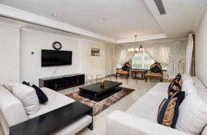 Apartment - 1 Bedroom - 2 Bathrooms for rent in West Porto Drive - Porto Arabia - The Pearl Island - Doha