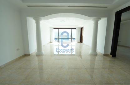 Townhouse - 2 Bedrooms - 3 Bathrooms for rent in East Porto Drive - Porto Arabia - The Pearl Island - Doha