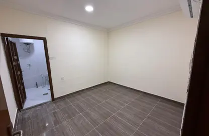 شقة - غرفة نوم - 1 حمام للايجار في شارع المرخية - المرخية - الدوحة