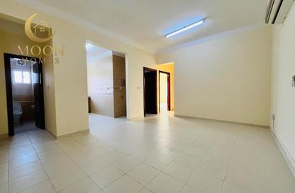 Apartment - 2 Bedrooms - 2 Bathrooms for rent in Salaja Street - Doha Al Jadeed - Doha Apartment - 2 Bedrooms - 2 Bathrooms for rent in Salaja Street - Doha Al Jadeed - Doha