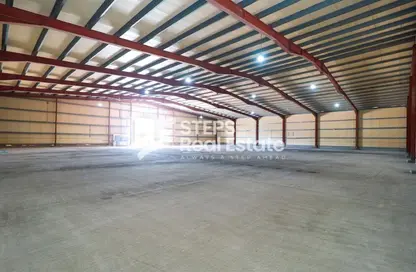 Warehouse - Studio - 1 Bathroom for rent in East Industrial Street - Birkat Al Awamer - Al Wakra