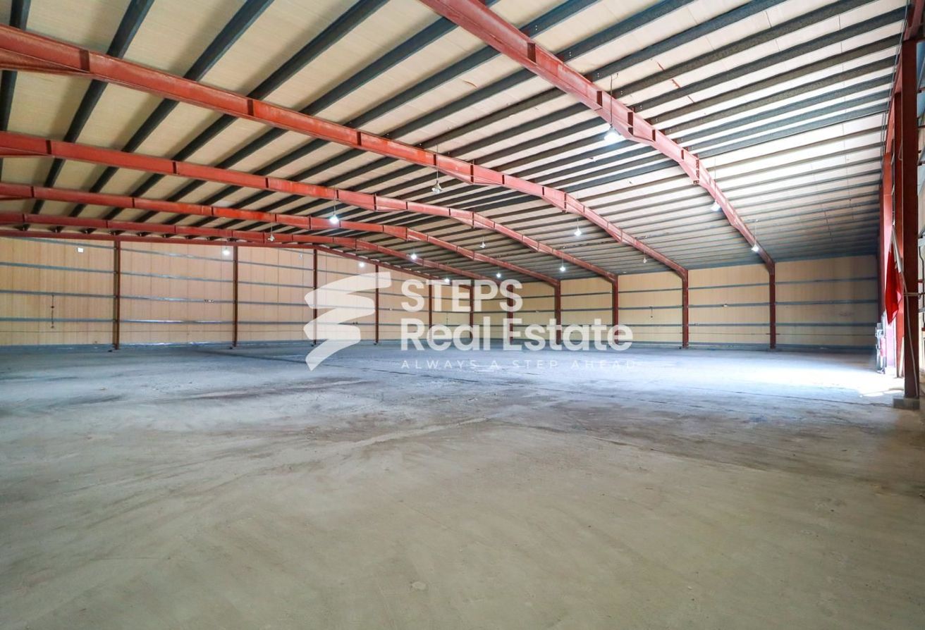 Steel Workshop with Rooms for Rent