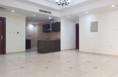 Apartment - 2 Bedrooms - 2 Bathrooms for rent in Al Nasr Street - Al Nasr - Doha