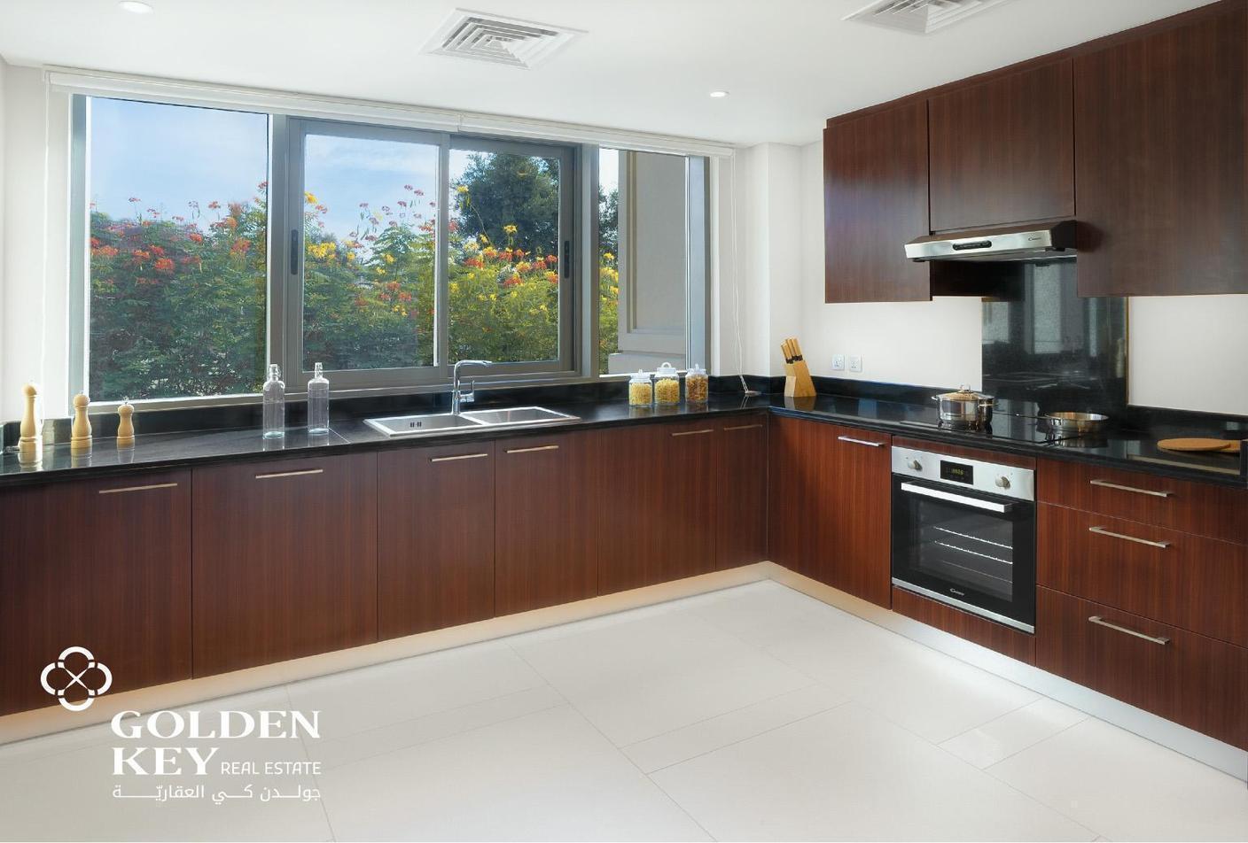 Bills included | No Commission |Townhouse 2BR+Maid