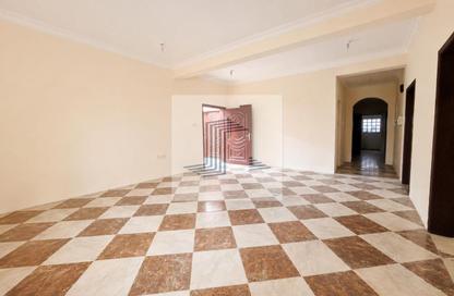 Apartment - 3 Bedrooms - 2 Bathrooms for rent in Al Hashmi Building - Al Muntazah Street - Al Muntazah - Doha